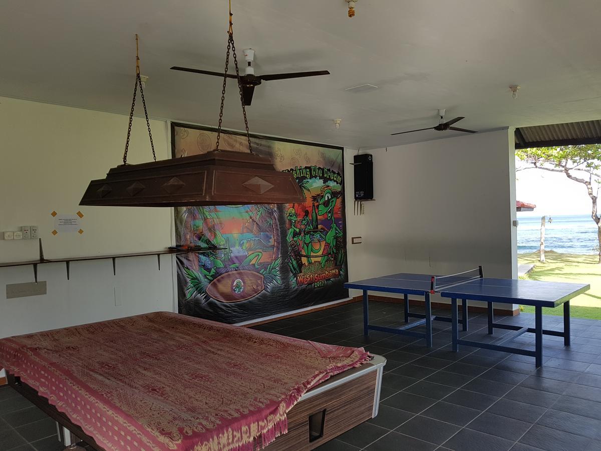 Yoyo'S Hotel Sekongkang Luaran gambar