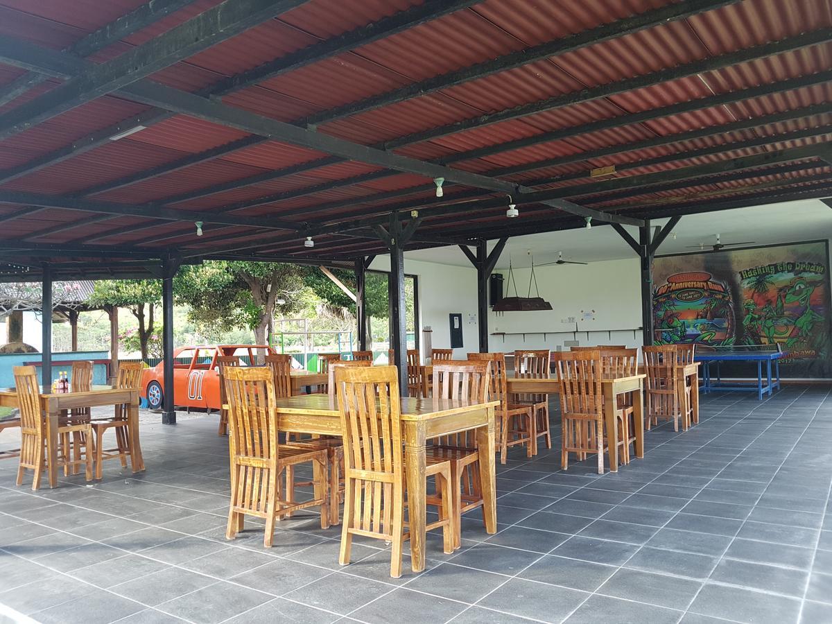 Yoyo'S Hotel Sekongkang Luaran gambar