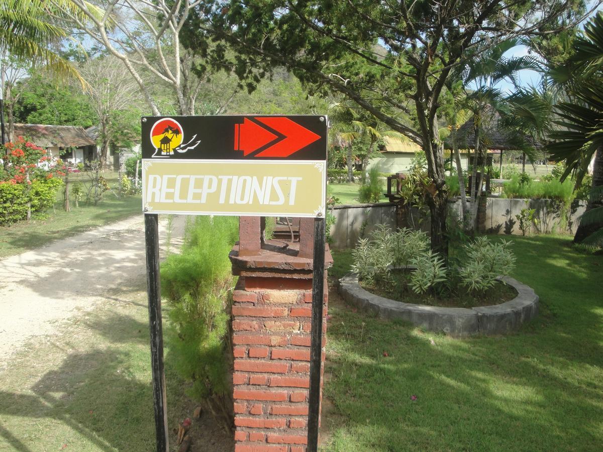 Yoyo'S Hotel Sekongkang Luaran gambar